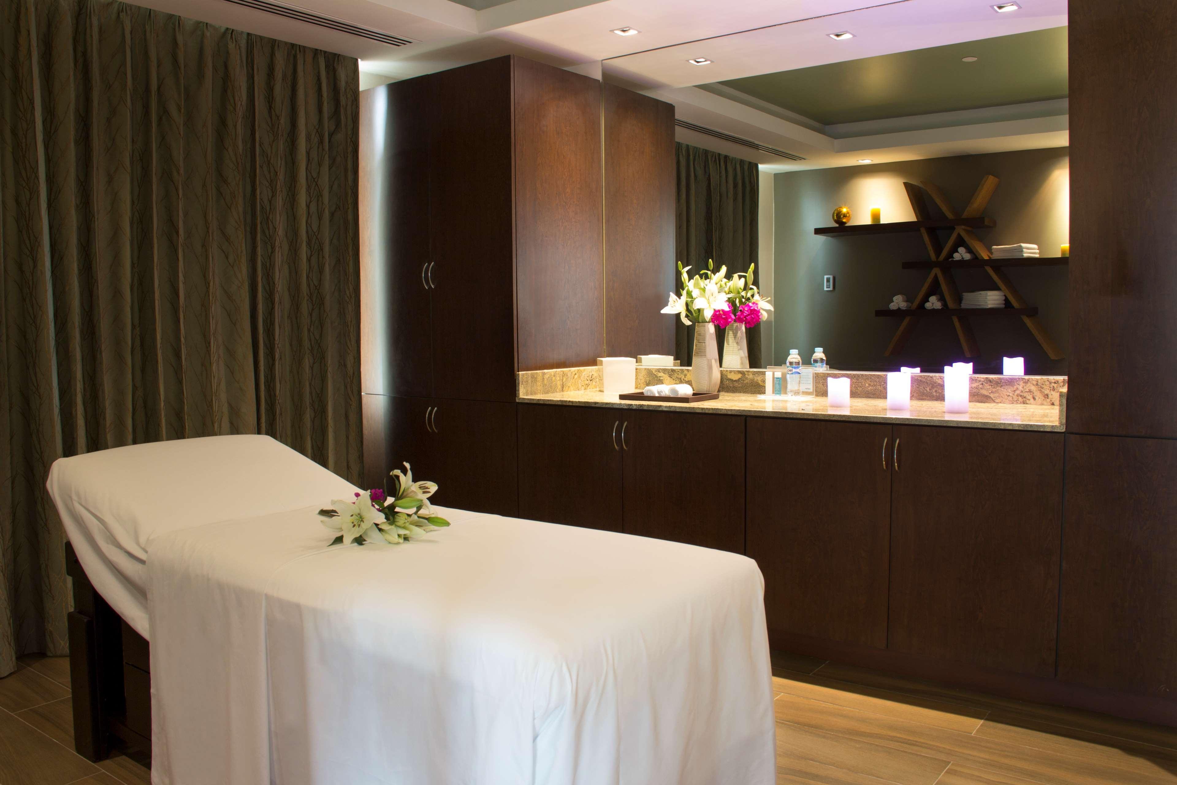 Hampton By Hilton Hotel 3*