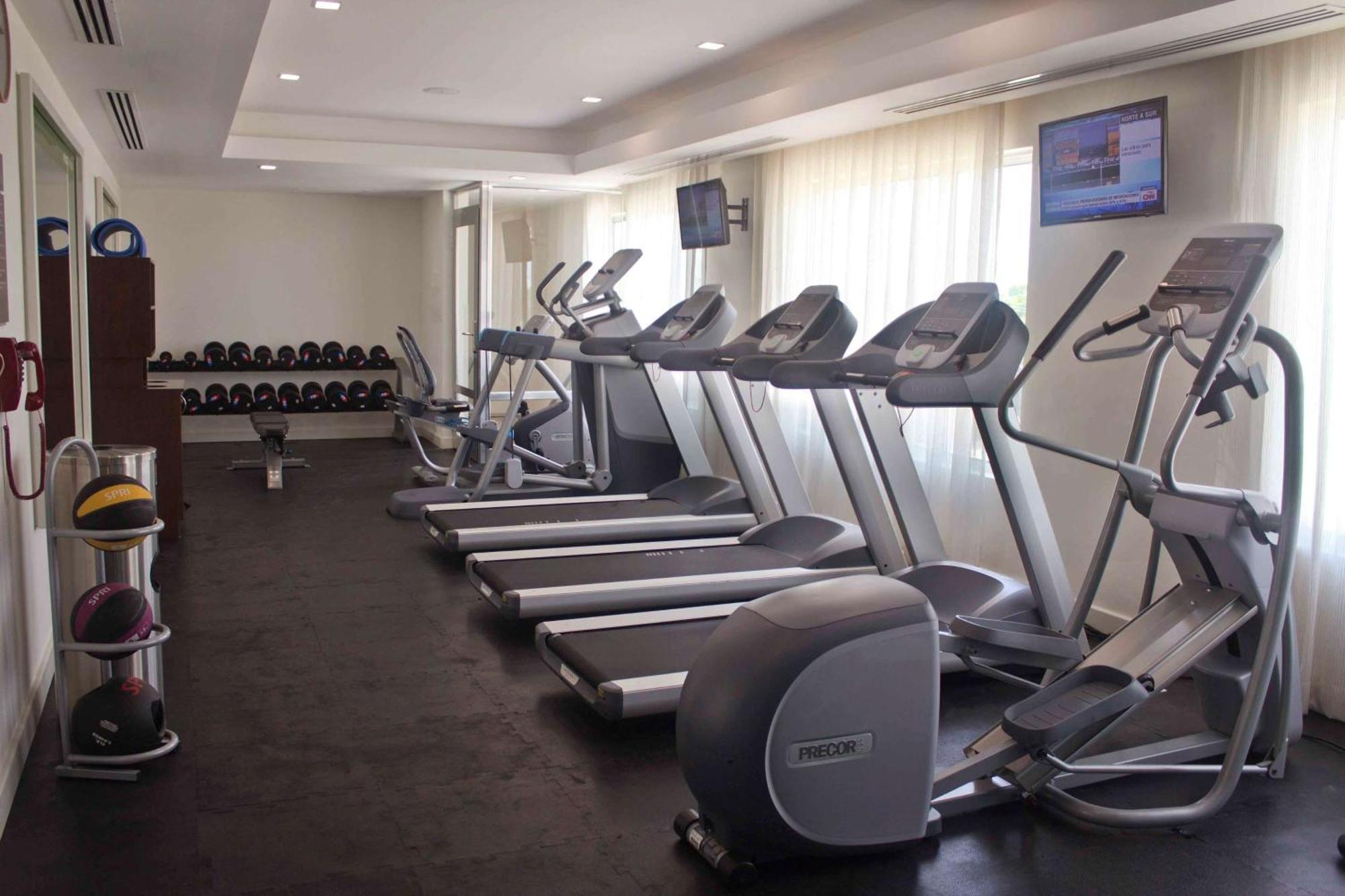Hampton By Hilton Hotel 3*
