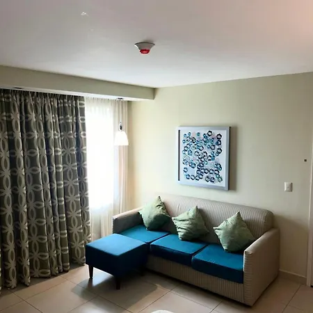 Hampton Inn By Hilton Villahermosa Exterior photo